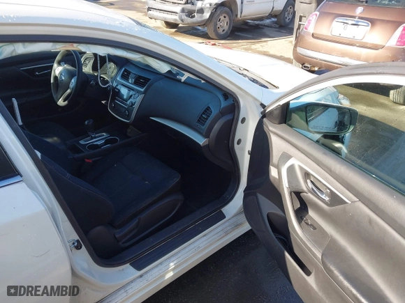 2017 Nissan Altima 2.5 SR with VIN 1N4AL3AP6HC243997, listed as a IAAI auction lot 41588377 with 127,612 mi miles. Bid and sale history available at carsss.com. Image 5.