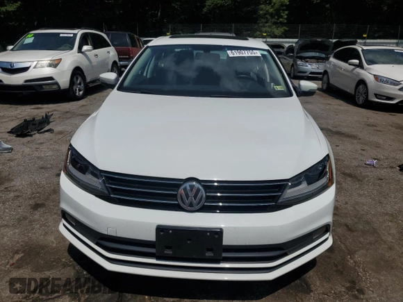 2017 Volkswagen Jetta SEL with VIN 3VWL17AJ2HM211751, listed as a Copart auction lot 61907755 with 64,668 mi miles and Salvage title. Bid and sale history available at DreamBid. Image 5.