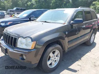 2005 Jeep Grand Cherokee Laredo с VIN 1J4HR48N65C530330, выставлен на аукционе IAAI как лот 42733901 с пробегом 177 349 миль миль и . История ставок и продаж доступна на DreamBid. Изображение 2.