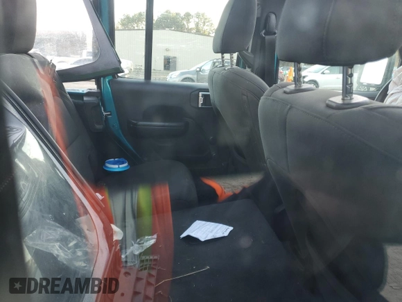 2020 Jeep Wrangler Unlimited Sport Altitude z VIN 1C4HJXDG1LW277726, wystawiony jako Copart lot #46754635 z przebiegiem 101 392 mil mil oraz Szkoda całkowita • Salvage title. Historia ofert i sprzedaży dostępna na DreamBid. Obrazek 10.
