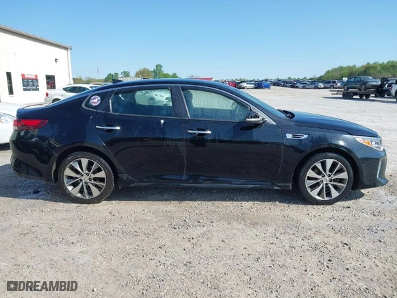 2018 Kia Optima S with VIN 5XXGT4L32JG253680, listed as a IAAI auction lot 41982361 with 204,237 mi miles. Bid and sale history available at carsss.com. Image 13.