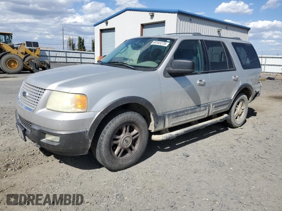 2004 Ford Expedition Special Service with VIN 1FMPU16L84LA98432, listed as a Copart auction lot 64141275 with 250,254 mi miles and Salvage title. Bid and sale history available at DreamBid. Image 1.