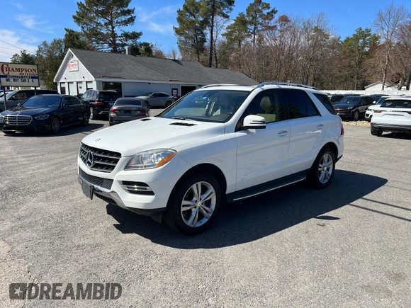 2015 Mercedes-Benz M ML 350 with VIN 4JGDA5JB1FA608992, listed as a Copart auction lot 53400185 with 230,284 mi miles and Clean Title. Bid and sale history available at carsss.com. Image 2.