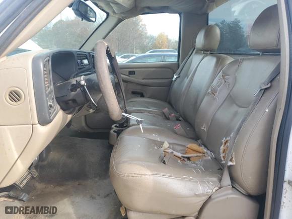 2004 Chevrolet Silverado 1500 LS with VIN 1GCEC14V04Z232513, listed as a Copart auction lot 82531194 with 0 mi miles and Clean Title. Bid and sale history available at carsss.com. Image 7.