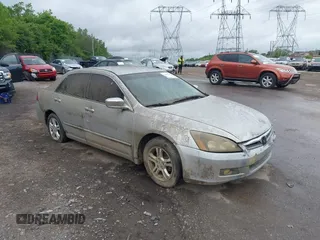 2007 Honda Accord LX SE z VIN 1HGCM56397A202695, wystawiony jako IAAI lot #42305465 z przebiegiem 215 530 mil mil oraz . Historia ofert i sprzedaży dostępna na DreamBid. Obrazek 1.