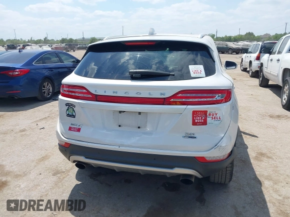 2016 Lincoln MKC Reserve with VIN 5LMCJ3C95GUJ28431, listed as a IAAI auction lot 42049971 with 207,183 mi miles and . Bid and sale history available at DreamBid. Image 6.