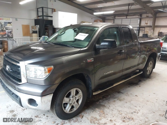 2013 Toyota Tundra 4WD Truck with VIN 5TFUW5F10DX288824, listed as a IAAI auction lot 42016300 with 93,026 mi miles. Bid and sale history available at carsss.com. Image 17.