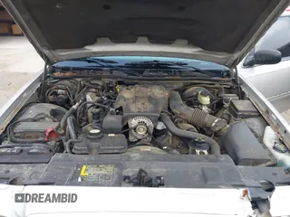 2004 Ford Crown Victoria LX с VIN 2FAFP74WX4X150238, выставлен на аукционе IAAI как лот 42359429 с пробегом 167 658 миль миль и . История ставок и продаж доступна на DreamBid. Изображение 10.