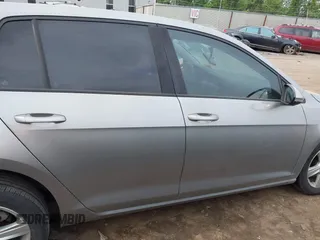 2015 Volkswagen Golf SEL z VIN 3VWRA7AU0FM077582, wystawiony jako IAAI lot #42261201 z przebiegiem 103 745 mil mil oraz . Historia ofert i sprzedaży dostępna na DreamBid. Obrazek 14.