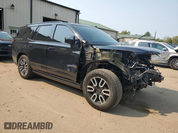 2024 GMC Yukon AT4 with VIN 1GKS2CKL3RR117841, listed as a Copart auction lot 70460294 with 8,821 mi miles and Salvage Title. Bid and sale history available at carsss.com. Image 4.