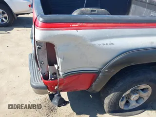 1996 Dodge Ram 2500 with VIN 3B7KC23Z5TM194094, listed as a IAAI auction lot 41540149 with 58,744 mi miles. Bid and sale history available at carsss.com. Image 20.