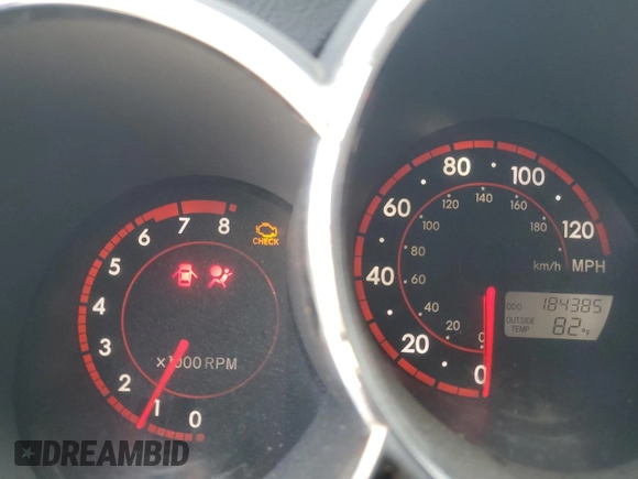 2005 Toyota Matrix STD with VIN 2T1KR32E85C441168, listed as a Copart auction lot 45498945 with 184,385 mi miles and Salvage Title. Bid and sale history available at DreamBid. Image 9.