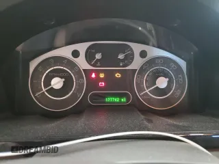 2008 Mercury Sable с VIN 1MEHM40W78G603712, выставлен на аукционе Copart как лот 77981764 с пробегом 177 742 миль миль и Чистый • Clean title. История ставок и продаж доступна на DreamBid. Изображение 9.
