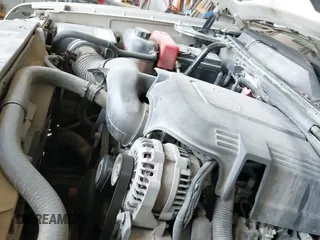 2007 Chevrolet Suburban LT с VIN 3GNFK16337G143209, выставлен на аукционе IAAI как лот 42791126 с пробегом 275 673 миль миль и . История ставок и продаж доступна на DreamBid. Изображение 19.