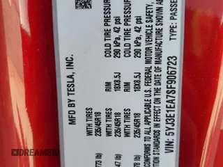 2025 Tesla Model 3 Long Range z VIN 5YJ3E1EA7SF906723, wystawiony jako Copart lot #53521795 z przebiegiem 5 115 mil mil oraz Szkoda całkowita • Salvage title. Historia ofert i sprzedaży dostępna na DreamBid. Obrazek 14.