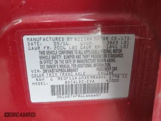 2016 Nissan Sentra SR with VIN 3N1AB7AP8GL666607, listed as a IAAI auction lot 41703250 with 101,876 mi miles. Bid and sale history available at carsss.com. Image 9.