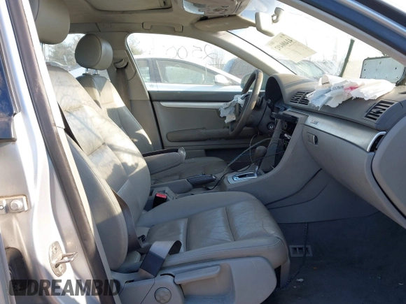 2008 Audi A4 2.0T with VIN WAUDF78E78A050728, listed as a IAAI auction lot 41400492 with 161,717 mi miles. Bid and sale history available at carsss.com. Image 5.