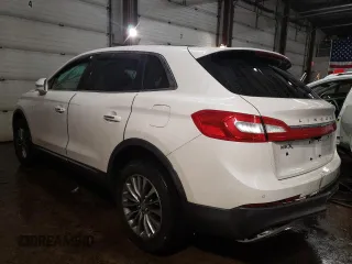 2017 Lincoln MKX Select with VIN 2LMPJ8KP0HBL18067, listed as a Copart auction lot 43121525 with 36,703 mi miles and Salvage Title. Bid and sale history available at carsss.com. Image 2.