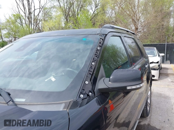 2015 Ford Explorer Limited with VIN 1FM5K8F83FGC69939, listed as a IAAI auction lot 42006131 with 140,739 mi miles and . Bid and sale history available at DreamBid. Image 17.