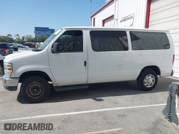 2012 Ford Econoline Passenger XL с VIN 1FMNE1BW8CDA28281, выставлен на аукционе IAAI как лот 42515949 с пробегом Не указан миль и . История ставок и продаж доступна на DreamBid. Изображение 15.