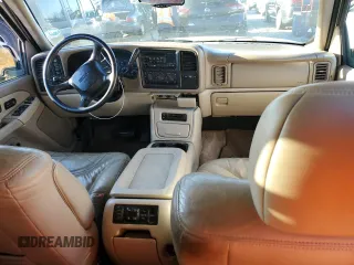 2002 GMC Yukon XL SLT with VIN 3GKFK16Z52G309319, listed as a Copart auction lot 88467795 with 450,230 mi miles and Salvage Title. Bid and sale history available at carsss.com. Image 8.