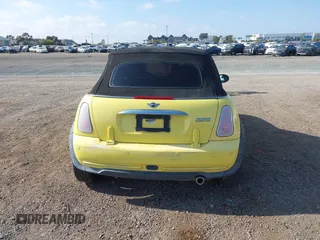 2005 MINI Convertible with VIN WMWRF33435TG11068, listed as a IAAI auction lot 42346035 with 147,367 mi miles and . Bid and sale history available at DreamBid. Image 16.