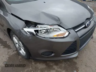 2014 Ford Focus SE with VIN 1FADP3F24EL105899, listed as a IAAI auction lot 41840399 with 90,074 mi miles. Bid and sale history available at carsss.com. Image 6.