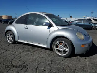 2005 Volkswagen Beetle with VIN 3VWCD31C25M409484, listed as a Copart auction lot 88151515 with 87,282 mi miles and Clean Title. Bid and sale history available at DreamBid. Image 4.