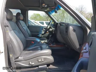 2001 Oldsmobile Bravada with VIN 1GHDT13W612113305, listed as a IAAI auction lot 42007883 with 117,627 mi miles. Bid and sale history available at carsss.com. Image 5.