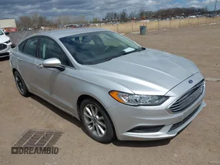 2017 Ford Fusion SE z VIN 3FA6P0H72HR405057, wystawiony jako IAAI lot #42091420 z przebiegiem 81 927 mil mil oraz . Historia ofert i sprzedaży dostępna na DreamBid. Obrazek 1.
