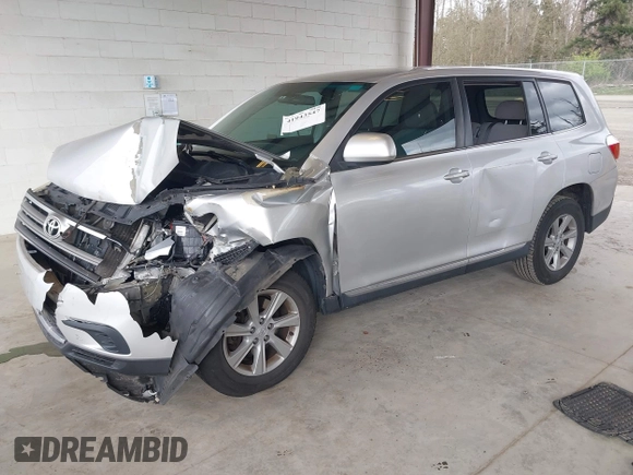 2013 Toyota Highlander with VIN 5TDZA3EH0DS043082, listed as a IAAI auction lot 41943547 with Not Provided miles and . Bid and sale history available at DreamBid. Image 17.