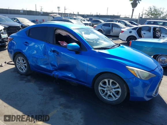 2016 Scion iA with VIN 3MYDLBZV5GY107520, listed as a IAAI auction lot 41647663 with 183,309 mi miles. Bid and sale history available at carsss.com. Image 1.