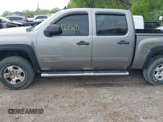 2007 Chevrolet Silverado 1500 LTZ with VIN 2GCEK13M471660691, listed as a IAAI auction lot 42152051 with 210,906 mi miles. Bid and sale history available at carsss.com. Image 14.