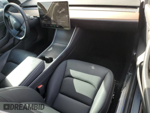 2019 Tesla Model 3 Mid Range with VIN 5YJ3E1EA3KF425416, listed as a Copart auction lot 46623325 with 84,060 mi miles and Salvage Title. Bid and sale history available at DreamBid. Image 8.