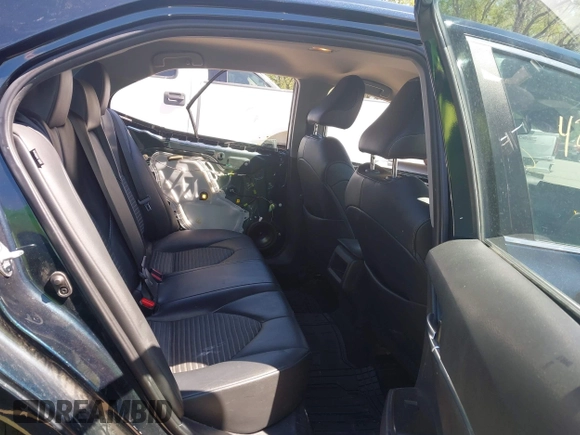 2021 Toyota Camry SE Nightshade with VIN 4T1G11AK3MU462290, listed as a IAAI auction lot 42033207 with 111,163 mi miles and . Bid and sale history available at DreamBid. Image 8.