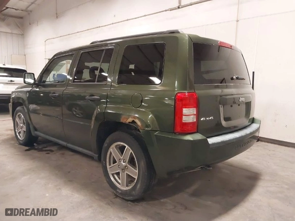 2008 Jeep Patriot Sport with VIN 1J8FF28W58D514209, listed as a IAAI auction lot 41630850 with 122,875 mi miles. Bid and sale history available at carsss.com. Image 3.