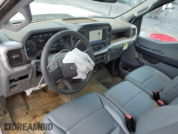 2022 Ford F-150 XL with VIN 1FTMF1EB1NKD82924, listed as a Copart auction lot 62689774 with 46,183 mi miles and Salvage title. Bid and sale history available at DreamBid. Image 8.