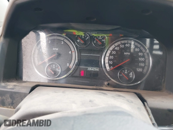 2012 Ram 2500 ST z VIN 3C6UD5HL7CG151684, wystawiony jako IAAI lot #42254751 z przebiegiem 205 423 mil mil oraz . Historia ofert i sprzedaży dostępna na DreamBid. Obrazek 7.