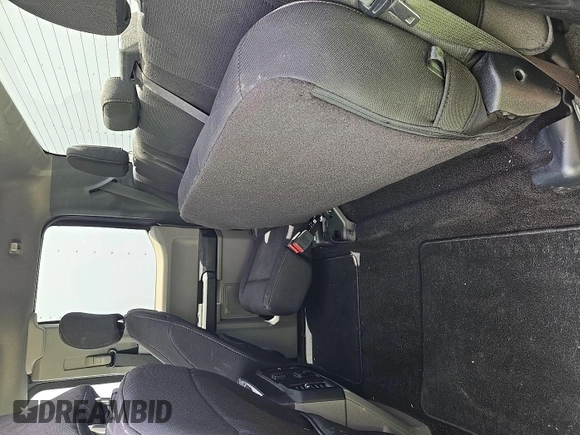 2019 Ford F-150 XL with VIN 1FTEX1EP4KKC21170, listed as a IAAI auction lot 42631405 with 111,402 mi miles and . Bid and sale history available at DreamBid. Image 1.