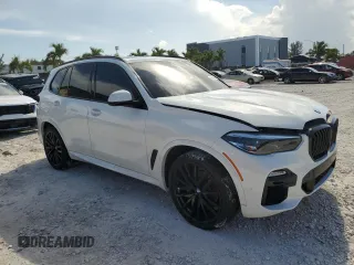2020 BMW X5 sDrive40i with VIN 5UXCR4C02L9B36170, listed as a Copart auction lot 50905635 with 67,139 mi miles and Clean Title. Bid and sale history available at carsss.com. Image 4.
