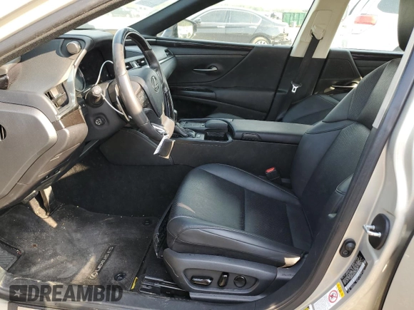 2019 Lexus ES 350 z VIN 58ABZ1B16KU005228, wystawiony jako Copart lot #52109465 z przebiegiem 49 719 mil mil oraz Szkoda całkowita • Salvage title. Historia ofert i sprzedaży dostępna na DreamBid. Obrazek 7.