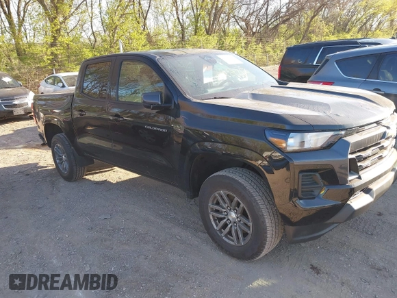 2023 Chevrolet Colorado 2WD LT z VIN 1GCGSCEC1P1237372, wystawiony jako IAAI lot #42033066 z przebiegiem 17 688 mil mil oraz . Historia ofert i sprzedaży dostępna na DreamBid. Obrazek 1.