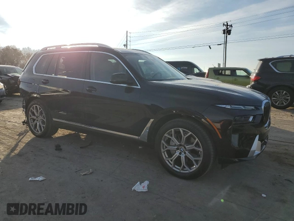 2024 BMW X7 xDrive40i with VIN 5UX23EM02R9V74498, listed as a Copart auction lot 82668234 with 9,469 mi miles and Salvage Title. Bid and sale history available at carsss.com. Image 4.