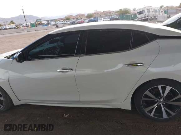 2018 Nissan Maxima SR with VIN 1N4AA6AP1JC397613, listed as a IAAI auction lot 41557340 with 84,749 mi miles. Bid and sale history available at carsss.com. Image 13.