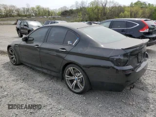 2013 BMW M5 z VIN WBSFV9C54DD095421, wystawiony jako Copart lot #53492515 z przebiegiem Nie podano mil oraz Szkoda całkowita • Salvage title. Historia ofert i sprzedaży dostępna na DreamBid. Obrazek 2.