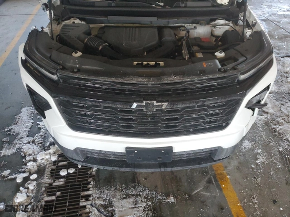 2024 Chevrolet Traverse FWD LT with VIN 1GNERGKS5RJ151885, listed as a Copart auction lot 46143775 with 5,860 mi miles and Salvage Title. Bid and sale history available at carsss.com. Image 13.