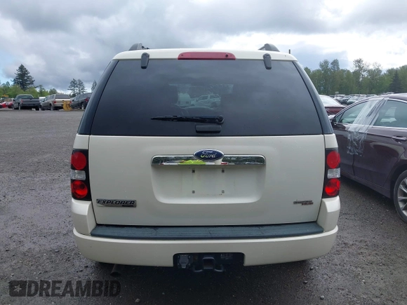 2007 Ford Explorer Limited z VIN 1FMEU75807UA80903, wystawiony jako IAAI lot #42304263 z przebiegiem 163 070 mil mil oraz . Historia ofert i sprzedaży dostępna na DreamBid. Obrazek 16.