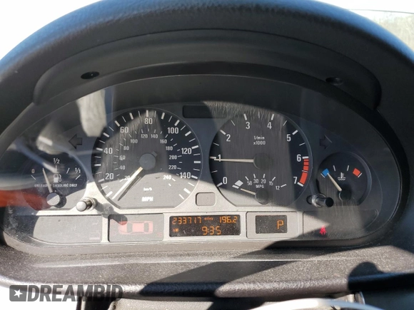 2000 BMW 3 Series 323i with VIN WBAAM3341YFP78743, listed as a Copart auction lot 48309845 with 233,717 mi miles and Salvage title. Bid and sale history available at DreamBid. Image 9.