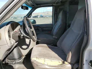 2004 Chevrolet Astro Cargo with VIN 1GCDM19X64B117667, listed as a Copart auction lot 75020134 with 265,143 mi miles and Salvage Title. Bid and sale history available at carsss.com. Image 7.