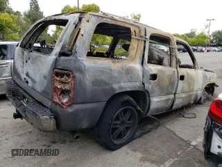 2005 GMC Yukon SLT z VIN 1GKEC13T25J236664, wystawiony jako Copart lot #51298885 z przebiegiem Nie podano mil oraz Nie do naprawy • Non repairable. Historia ofert i sprzedaży dostępna na DreamBid. Obrazek 3.